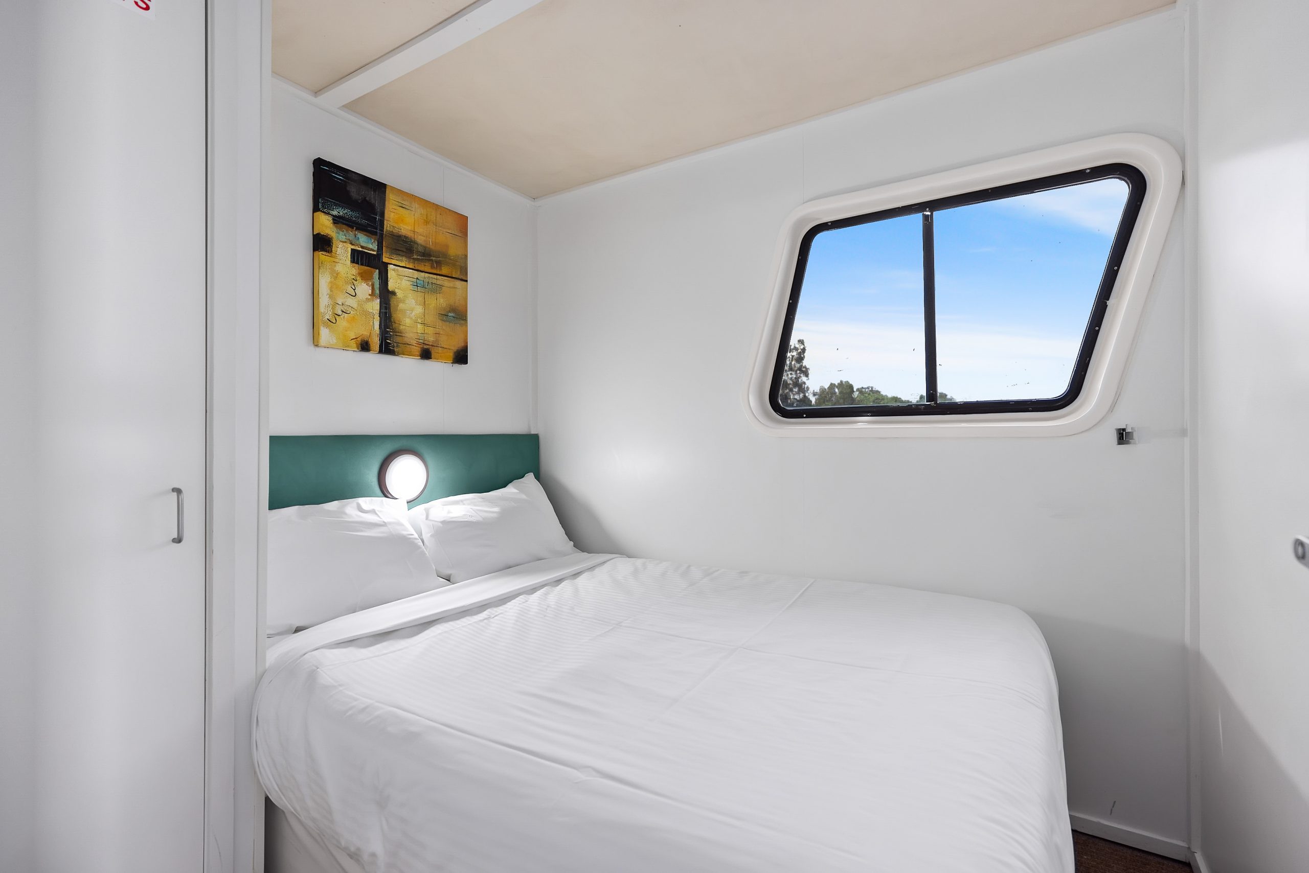 Gold Coaster gallery image 7