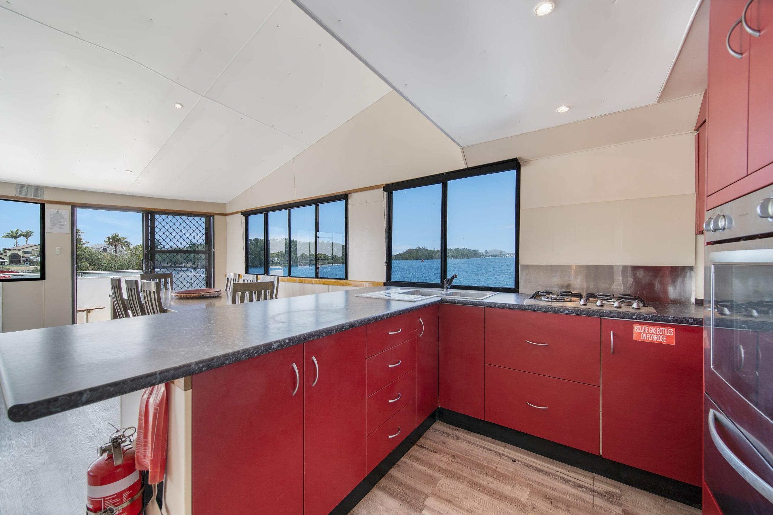 Shangri Lah gallery image 7