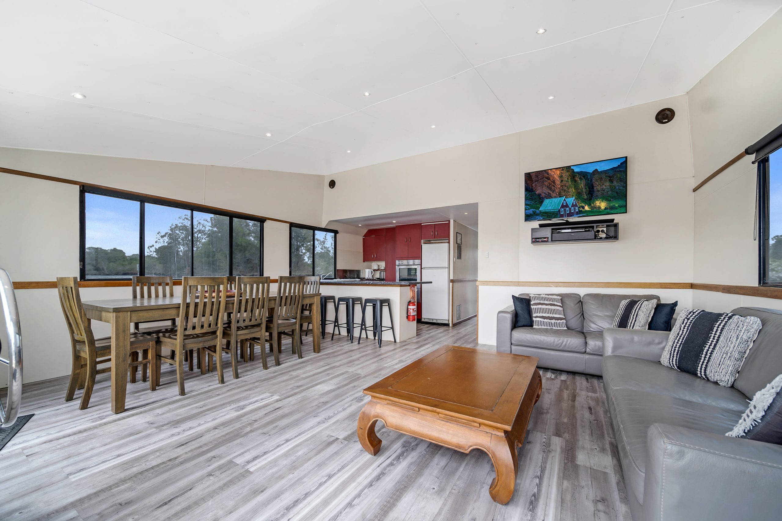 Shangri Lah gallery image 5